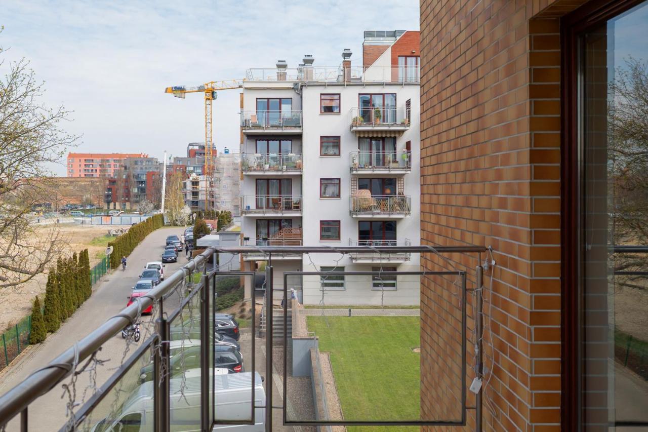 City Center Apartment With Balcony By Noclegi Renters Gdańsk Exteriör bild